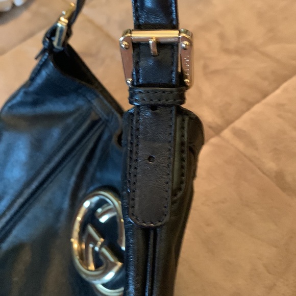 Authentic Gucci Leather bag. Mint condition - Picture 4 of 8